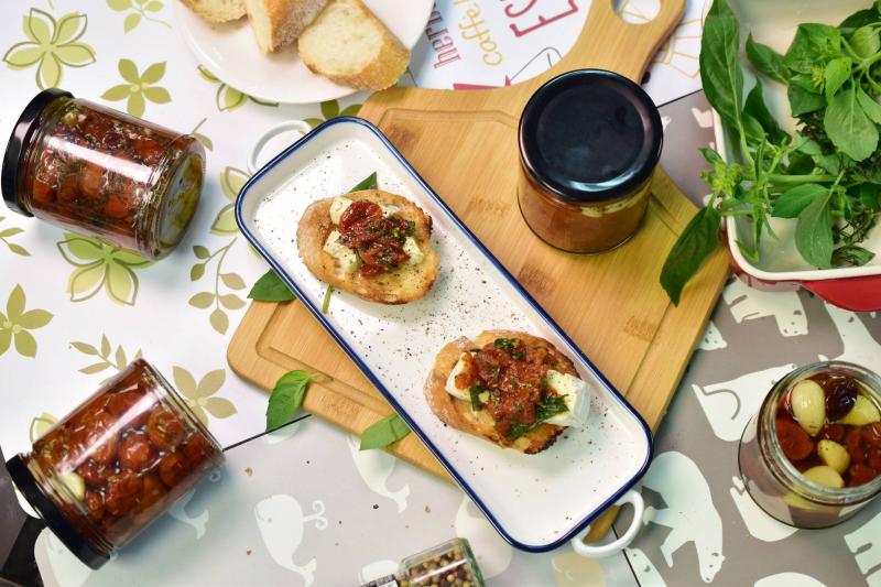 油漬小番茄，簡單好吃又百搭的調味品-封面照