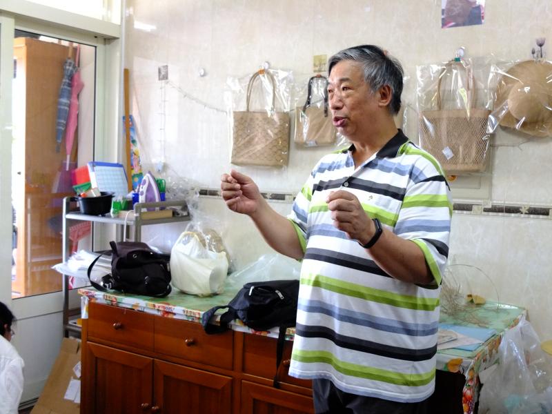 陳俊暉先生介紹帽蓆行內各項藺編工藝品