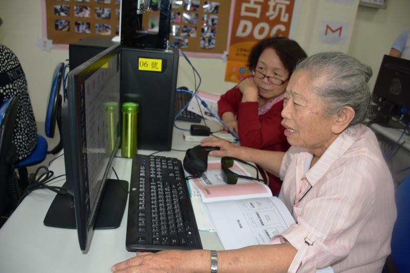 我雖然年齡很高了～但是學習無止盡