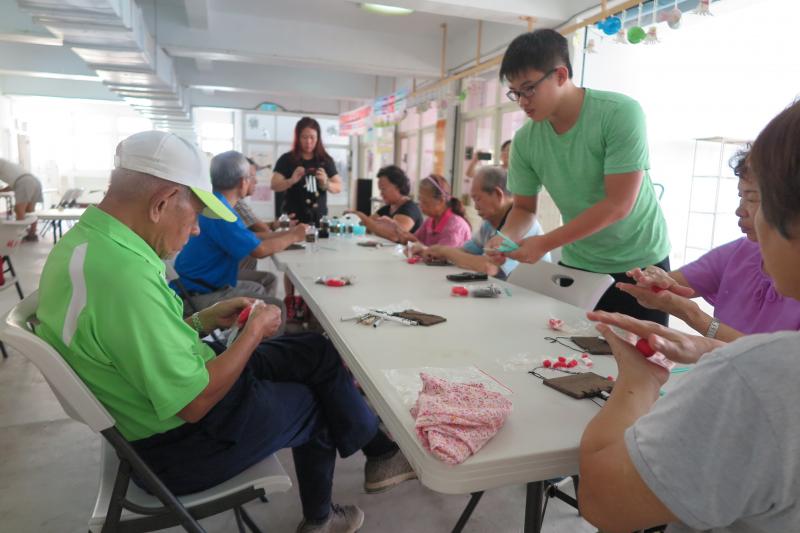 DOC志工平板教學-封面照