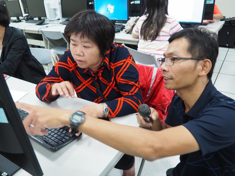 老師指導學員Word