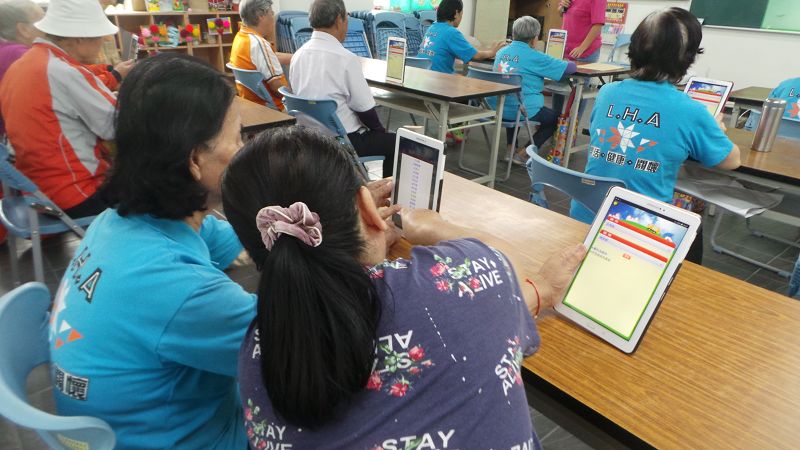 學員實地操作練習