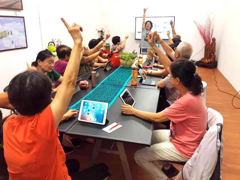 指尖上的數位-封面照