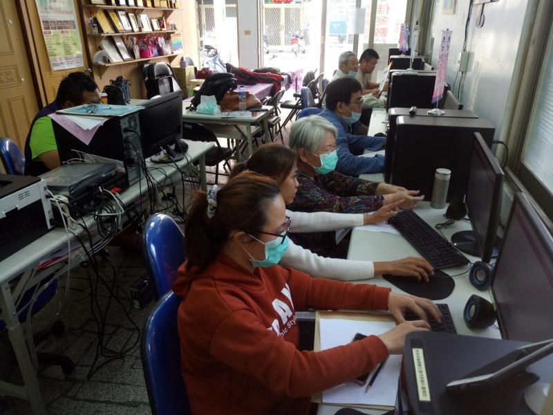 各機構單位若有場地設備借用之需求，歡迎接洽