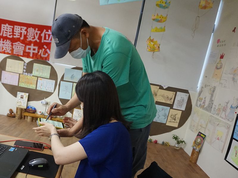 限時動態也可以套用好看的模板、樣式 ，讓自己的排版看起來更好看