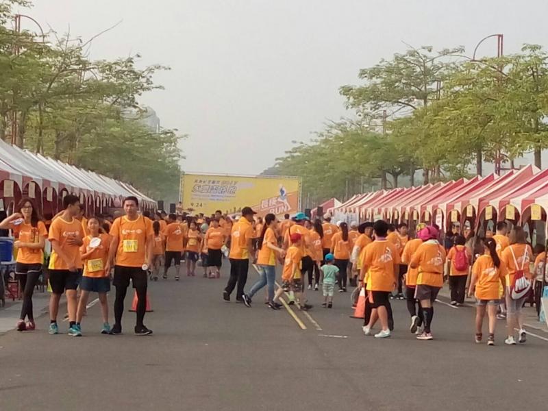 嘉義縣政府辦理「2017東石漁人碼頭海之夏祭」活動,DOC行銷宣導布展日為7月15日（六）、16日（日），時間為14：00－18：00。歡迎民眾參加.-封面照