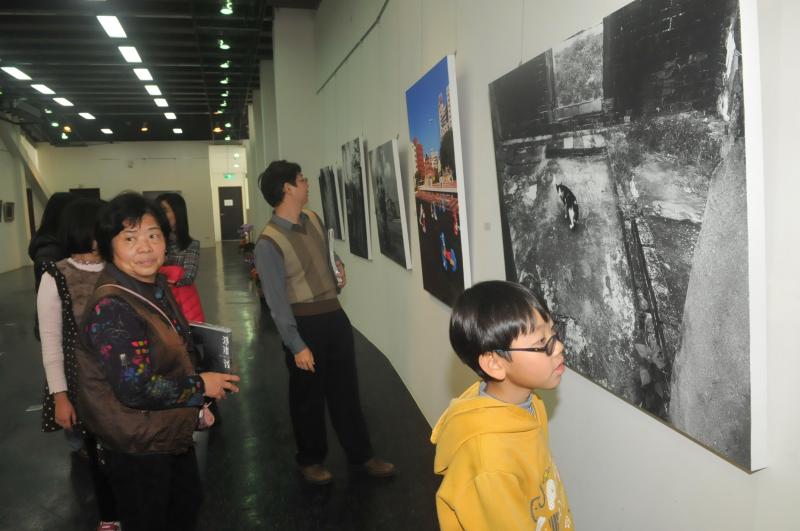 透過藝術家的眼光,有不同的角度來欣賞美!