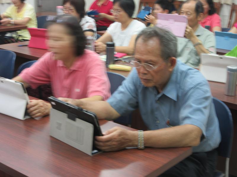 105年07月21日-就是愛APP-梅山文教基金會,開課囉! -封面照