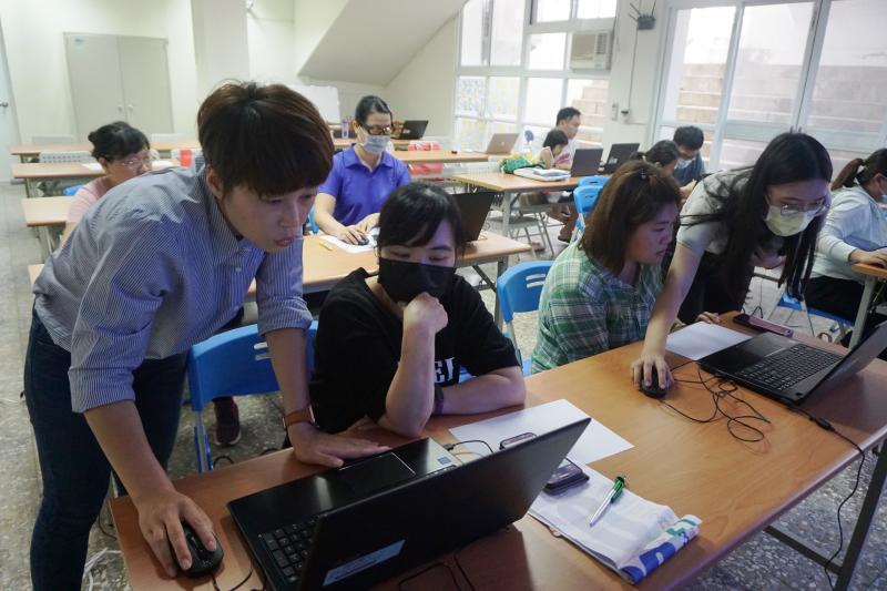 【廣告折頁設計】-封面照