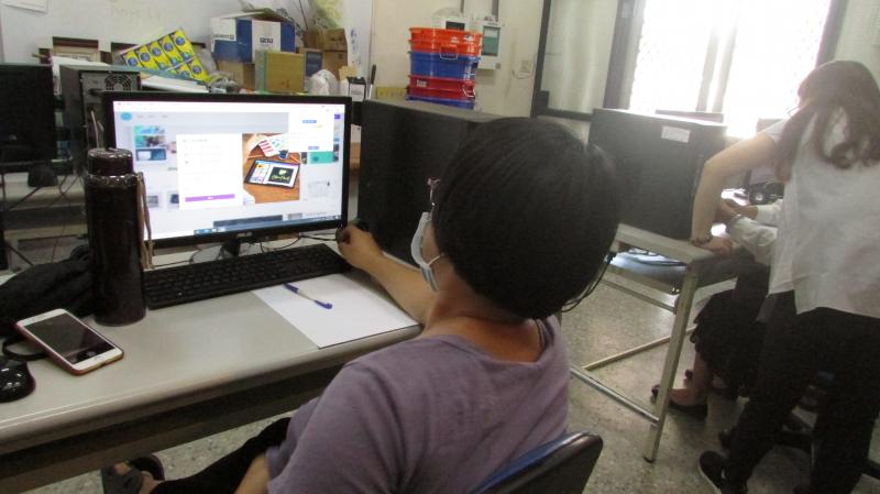 海報設計課程-封面照