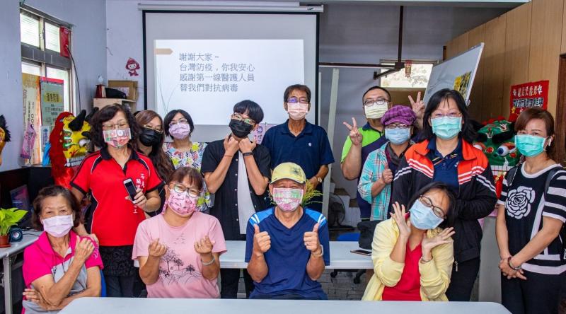 佳冬DOC針對以上問題與現象，規劃三個課程單元來提升志工們的數位應用能力，包括：  課堂一、手機拍攝技巧(活動、人物篇)  課堂二、Google meet使用與網路平台行銷應用  課堂三、防疫E點通。