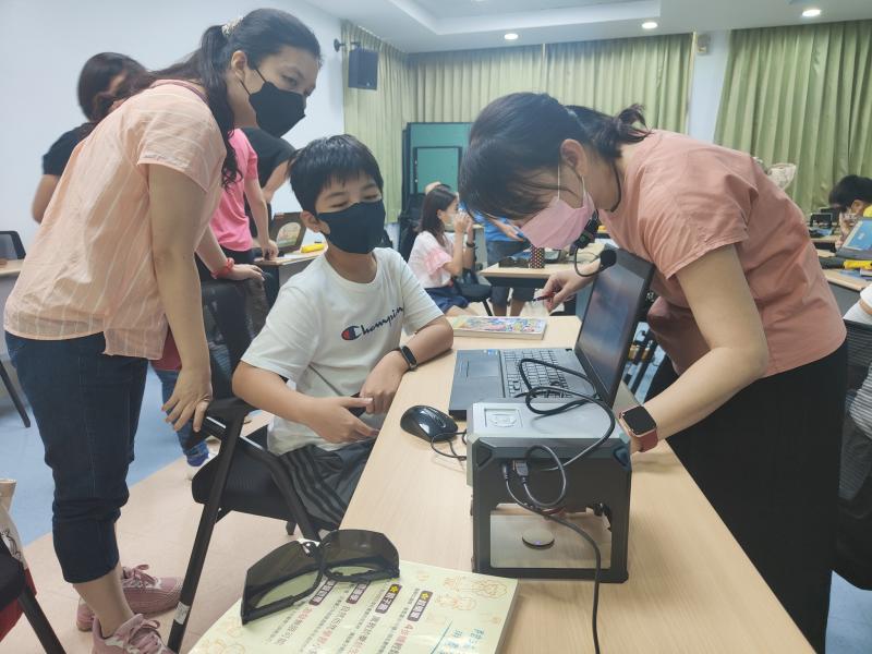 準備雷射雕刻囉