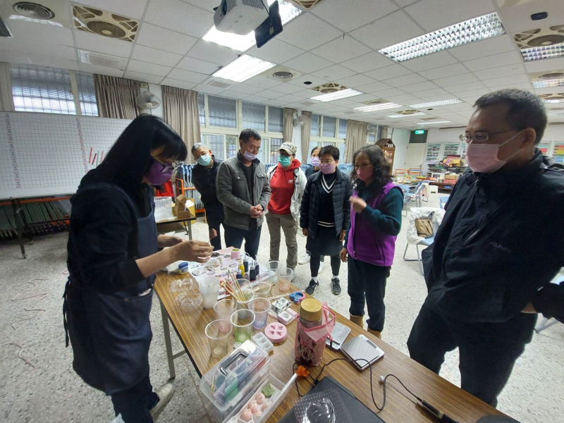 吉安DOC學員在學習3D列印的翻模技巧