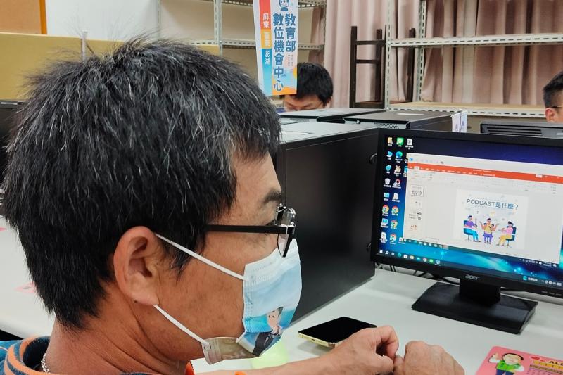  常常外出遊玩所以外拍的技巧也是很重要的。