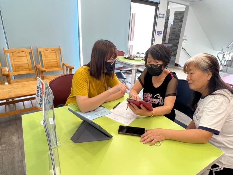 4/26行動諮詢服務照2