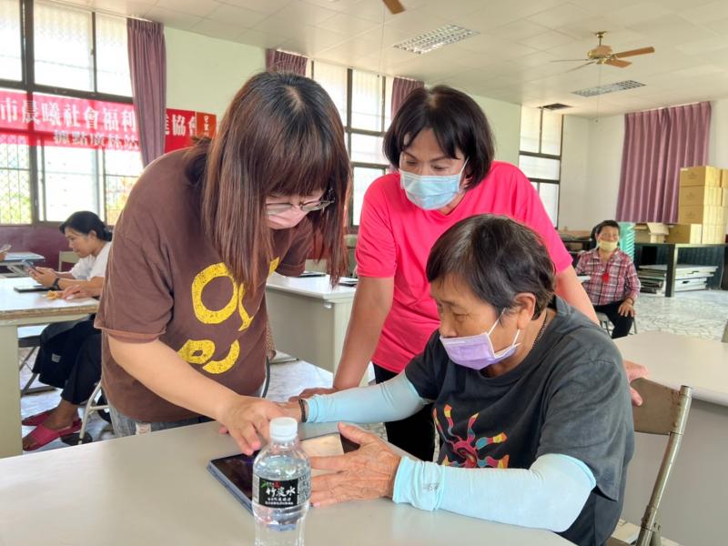 6/18行動諮詢服務照2