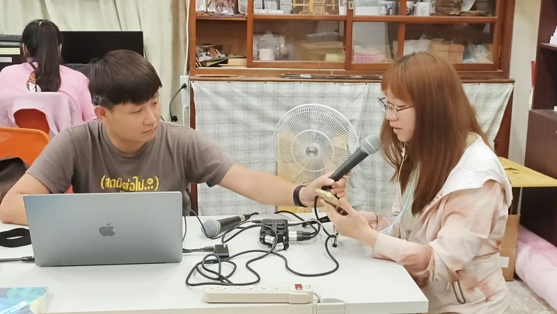 在PODCAST課程中，我掌握了錄音、剪輯的技巧，並學會了如何講述引人入勝的故事。