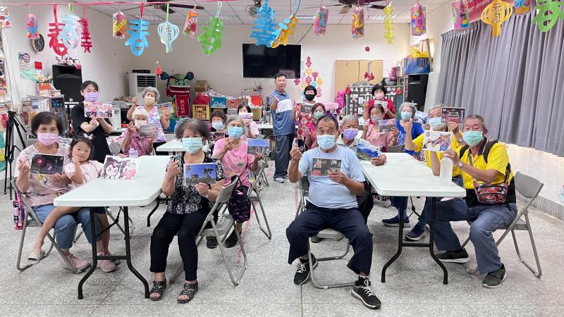 學員展現自己得成果作品。