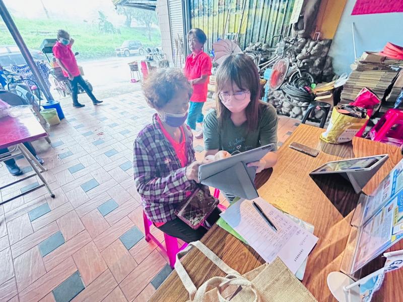 8/19行動諮詢服務照3