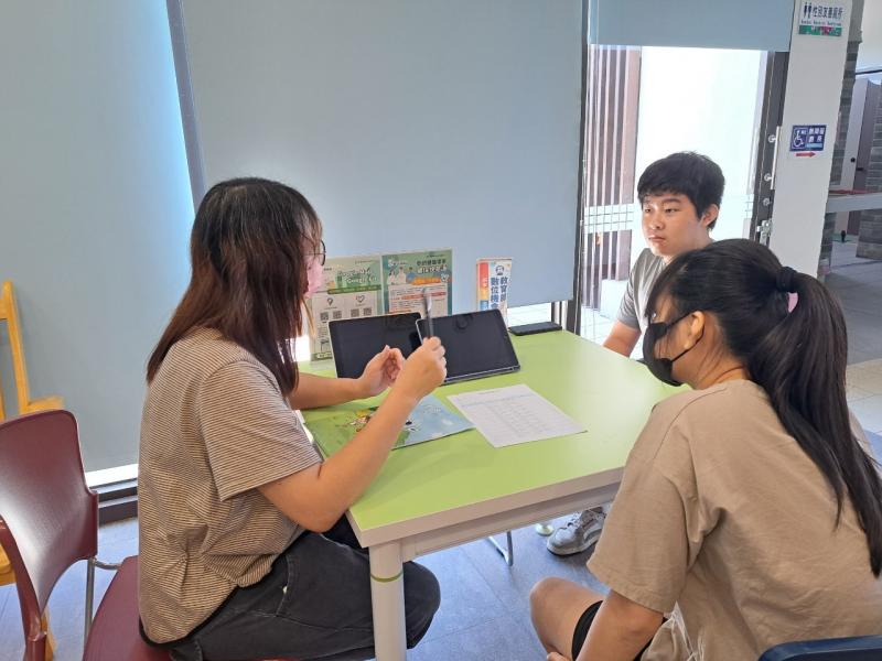 8/21行動諮詢服務照2