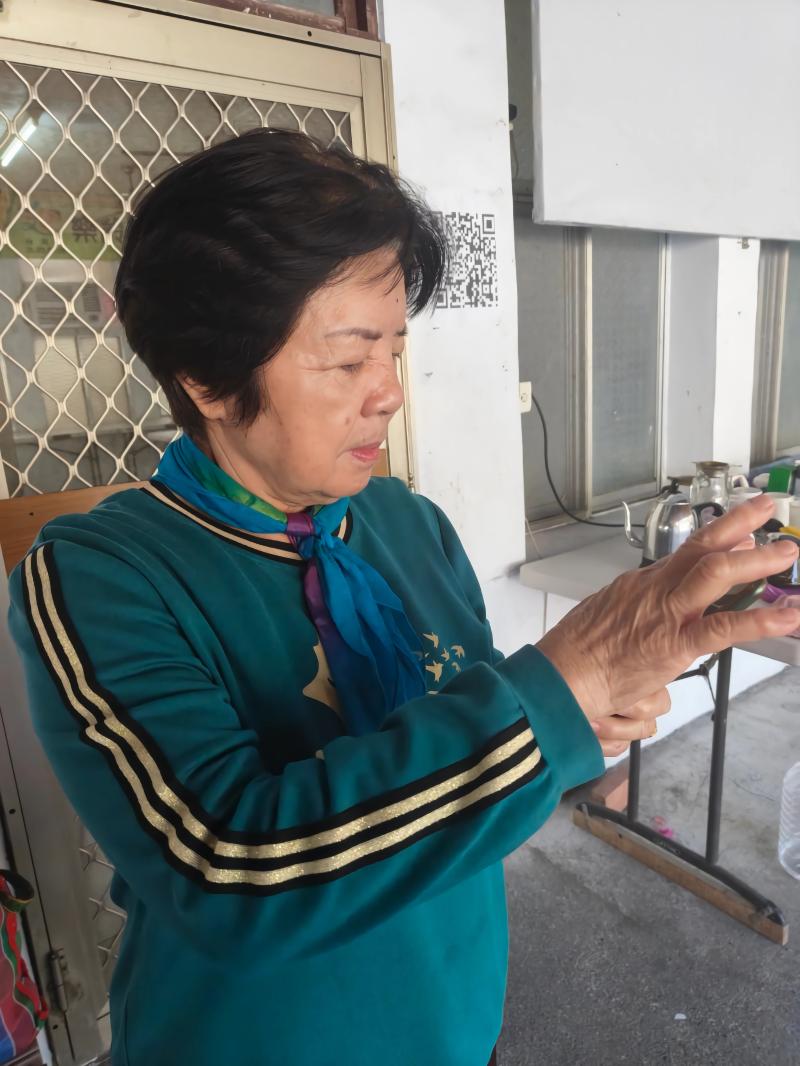 學習如何更換手機桌布照片