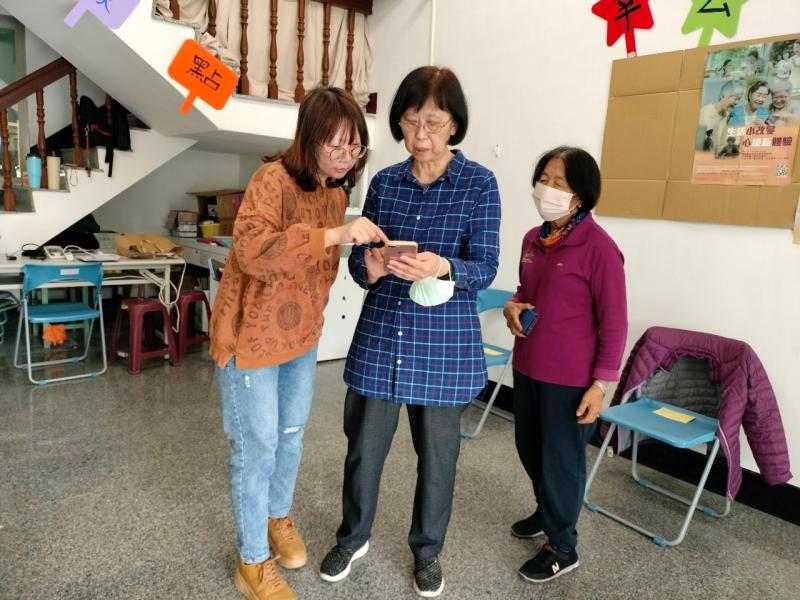 1/16行動諮詢服務照3