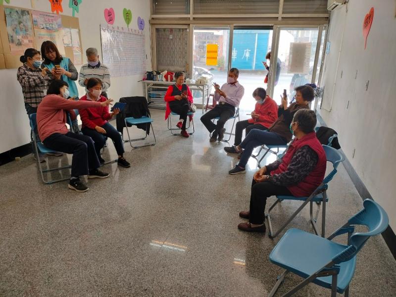 2/13行動諮詢服務照3