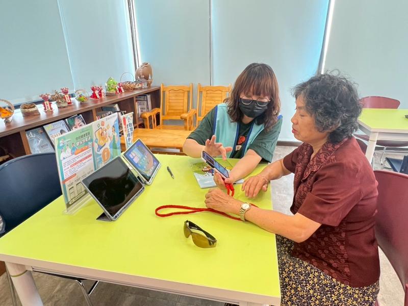 4/11行動諮詢服務照2