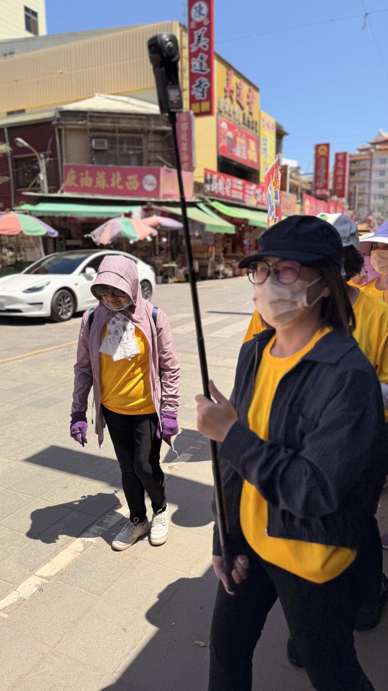 360相機拿在手上很酷