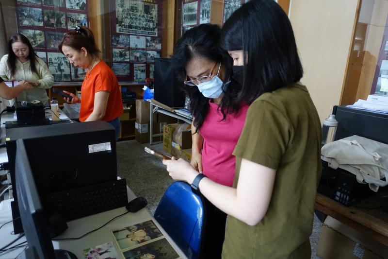 透過老照片數位化課程,重拾珍貴回憶,深受感動,影像成為永恆記錄,珍藏生命中無法抹去的痕跡。