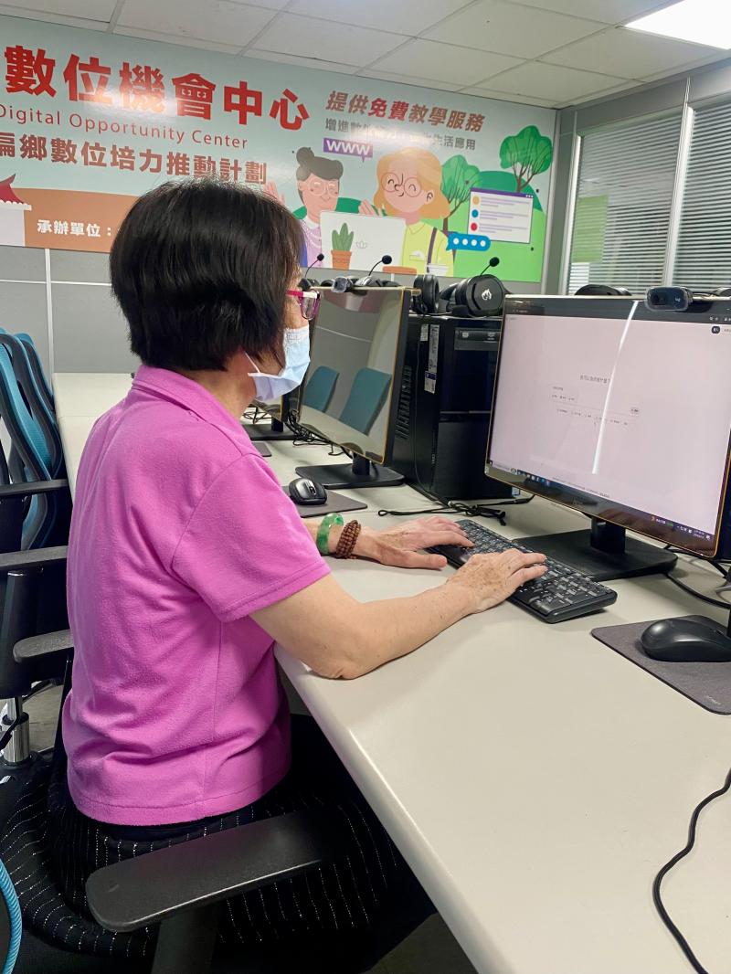 董隊長操作ChatGPT