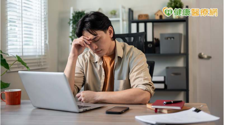 DOC健康小學堂4月號 【壓力大到失眠還會忘東忘西？醫授「紓壓3招」　快用1呼吸法幫助放鬆！】-封面照