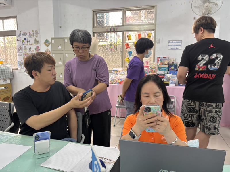 數位生活家/玉里數位小幫手/張李俊賢-封面照