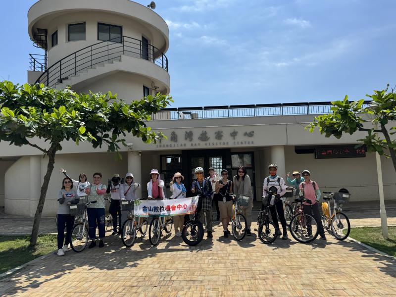 YouBike的體驗,探訪了金山中角灣