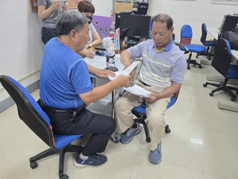 邀請學員分享過往經驗與故事，讓大家更了解在地生活記憶與時代背景。