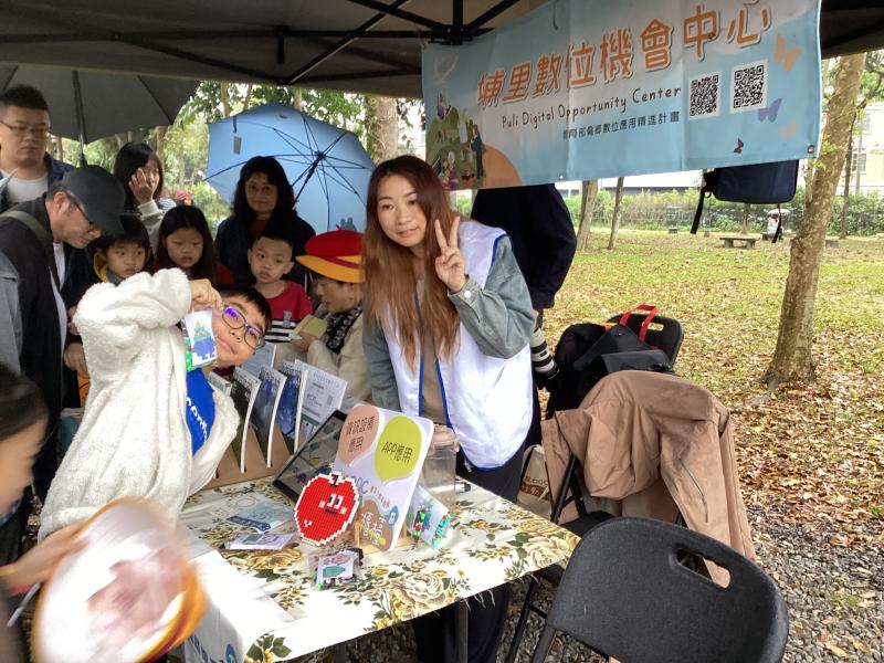 從數位小幫手到在地講師：一位二寶媽的成長足跡-封面照