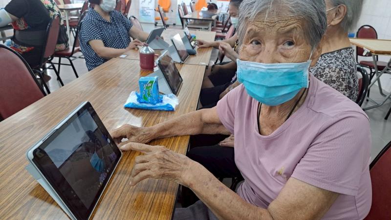白沙數位機會中心-長輩學習不嫌晚,長者也能當科技達人-封面照