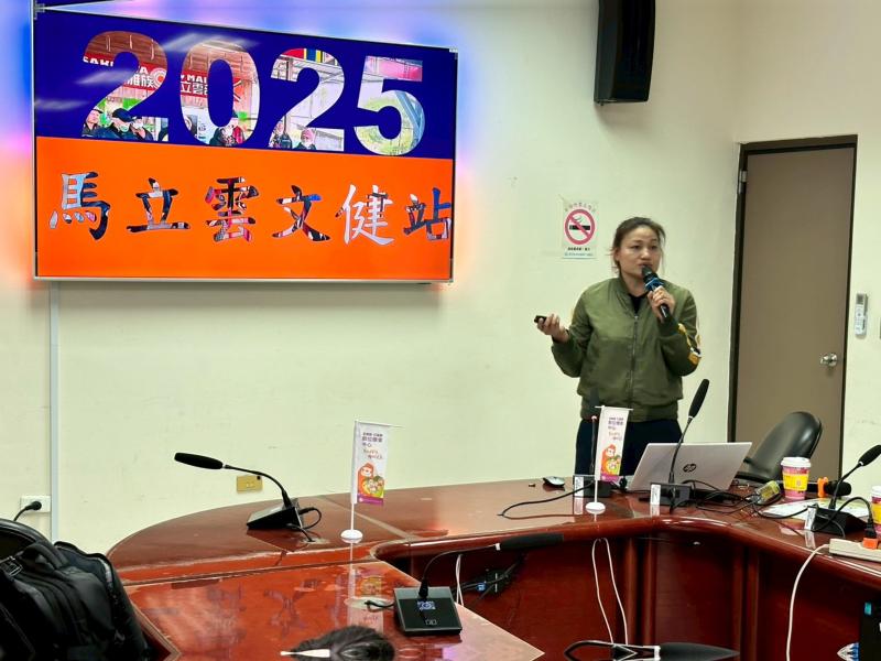 文健站學員於課程當中展示所學