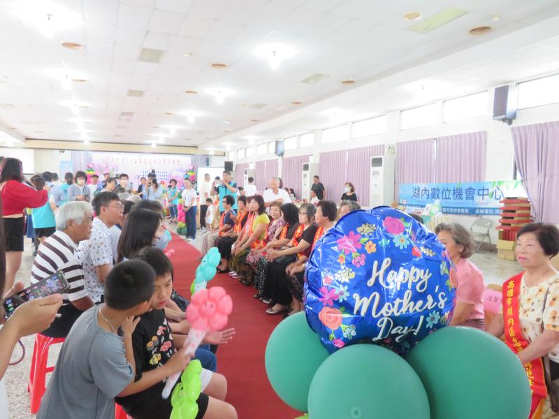 慶祝母親節-封面照
