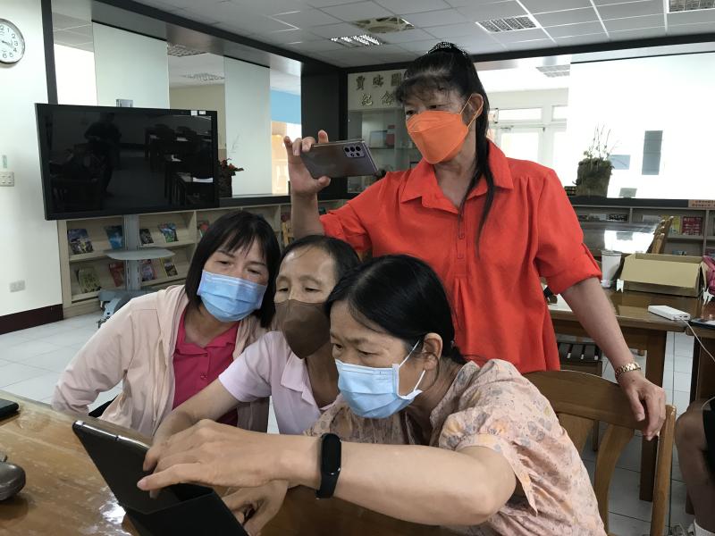 在學習裡，找到快樂與驚喜-封面照