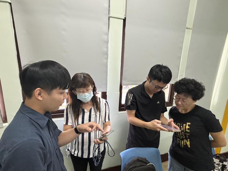 攜手長輩打造雲端相簿，留下學習點滴-封面照