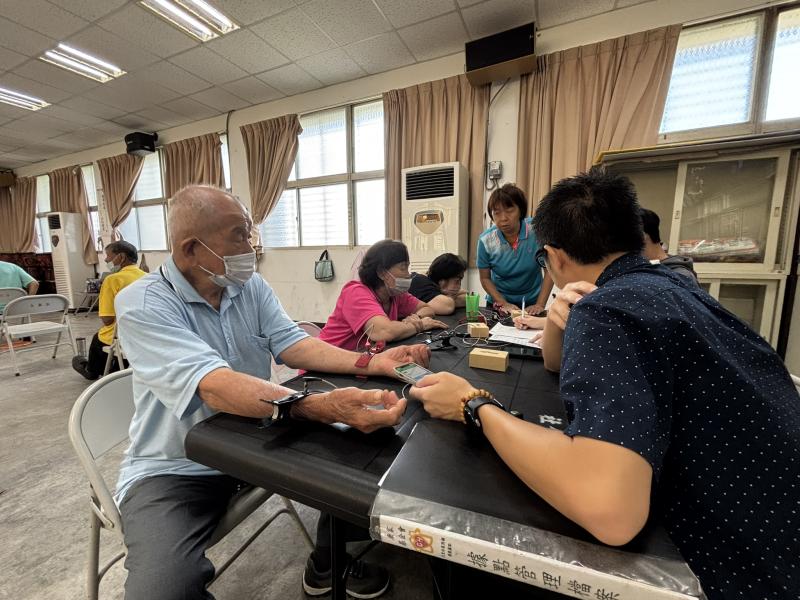 攜手長輩推動數位保健，守護健康生活-封面照