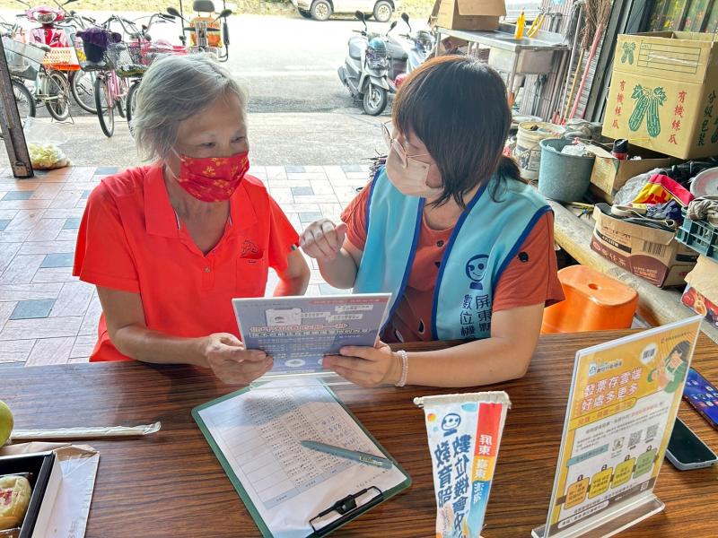 10/13行動諮詢服務照2