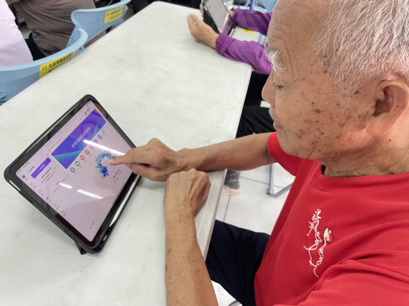 騎著腳踏車來追科技-郭振旭的學習路-封面照