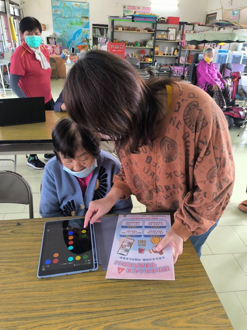 11/21行動諮詢服務照2