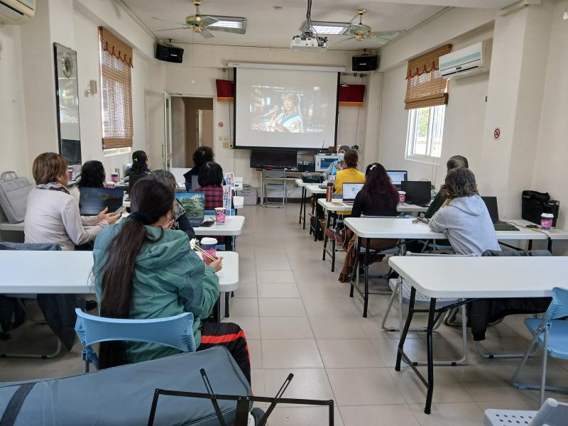 AI數位好幫手-封面照
