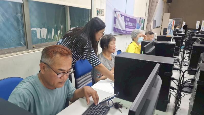 記錄在地故事輕鬆做-封面照