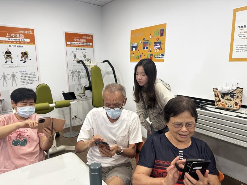 「活到老，學到老」說起來容易，做起來卻需要很大的勇氣。我是廖禎祥，今年已經77歲了。回想起剛報名 DOC 課程時，因為「美拍不求人」課程是婦女專班，本來不好意思加入，幸好，在大家的鼓勵下我參加了課程，覺得獲益良多！   DOC 的教室是一個