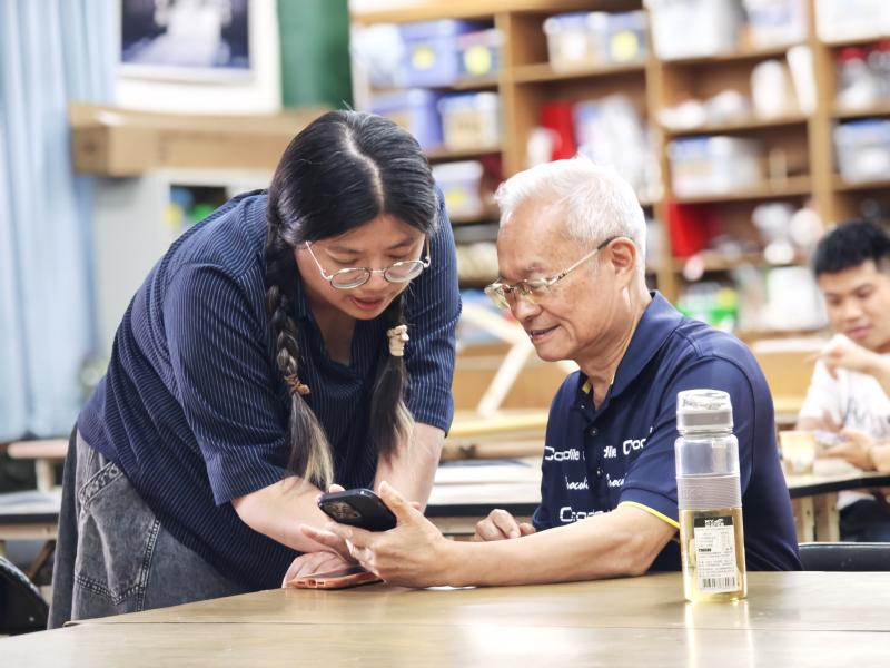 【活到老，學到老：鐘作意大哥的數位影像之旅】-封面照