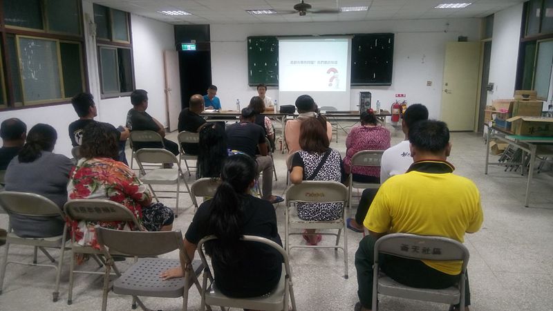 學員認真聽講，激盪創意思考